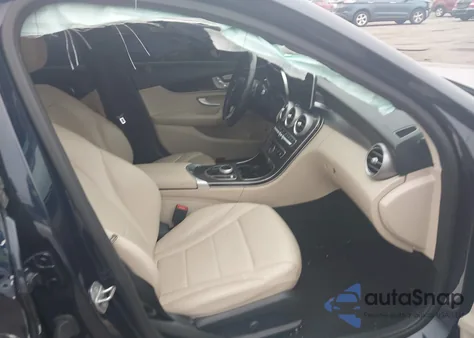 2017 Mercedes-Benz C 300 4Matic из США, поврежденный, VIN 55SWF4KB5HU224536